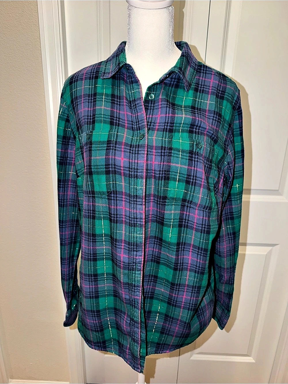 St. John's Bay Plaid Button Down in Green & Blue Large